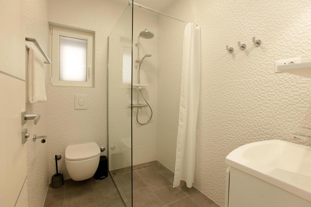 Santa Cruz Apartments Supetar Dış mekan fotoğraf