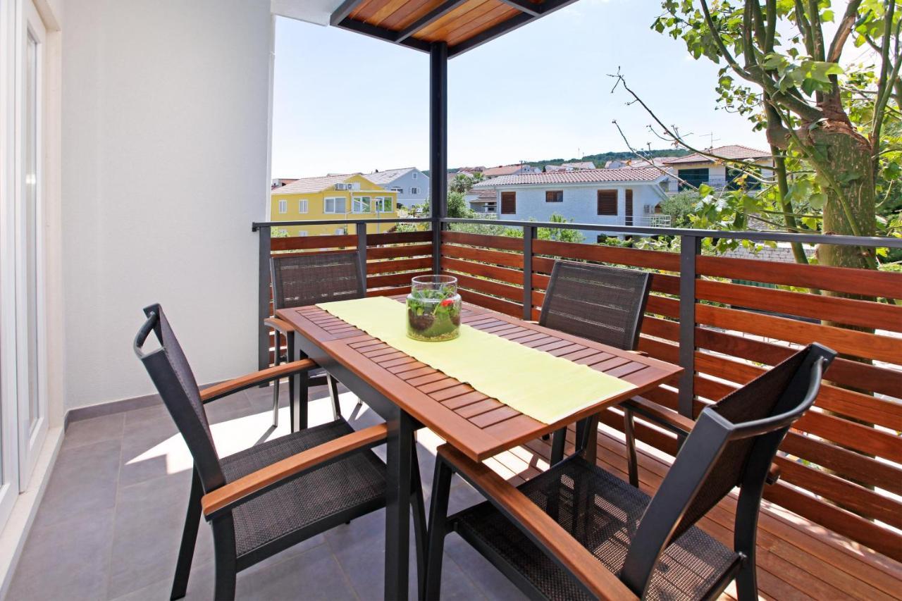 Santa Cruz Apartments Supetar Dış mekan fotoğraf