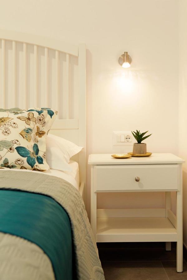 Santa Cruz Apartments Supetar Dış mekan fotoğraf