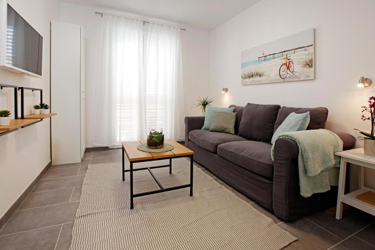 Santa Cruz Apartments Supetar Dış mekan fotoğraf