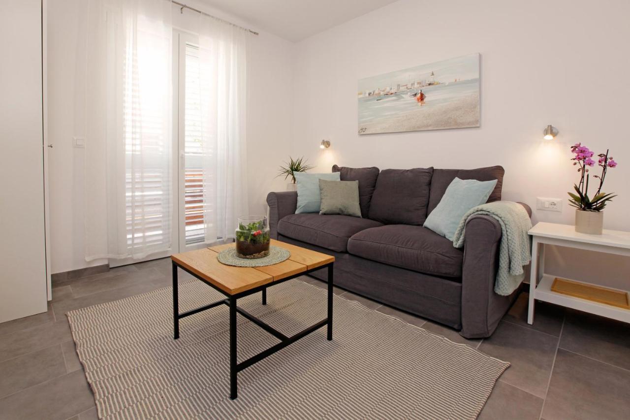 Santa Cruz Apartments Supetar Dış mekan fotoğraf